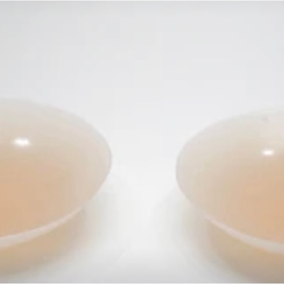 Silicone Nipple Covers-Reusable Adhesive Pasties generic brand - Picture 2 of 6